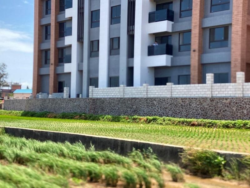 仿岩藝術圍牆好流行！結合質感、美觀與耐候性的完美選擇