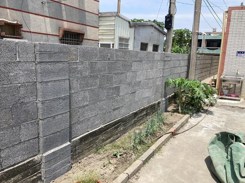 板岩圍大施工快速！雙面隔戶牆＋藝術造景牆特色優點與施工技巧