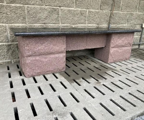 景觀設計新選擇！多功能石椅打造舒適又實用的戶外休憩空間