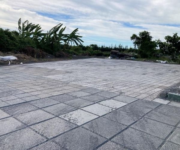 想做庭院或步道？平板地磚特色與戶外運用一次看懂