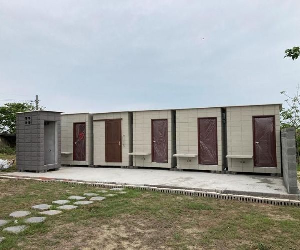 水泥預鑄型流動廁所的結構優勢：抗風、抗震、安全升級