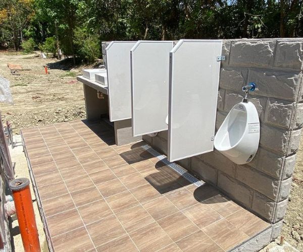 水泥預鑄型流動廁所｜堅固耐用又可移動的環保設施新選擇